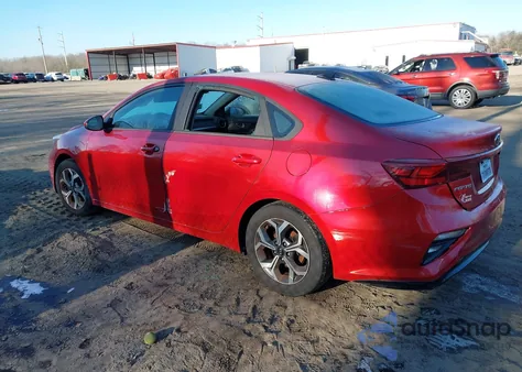 2019 Kia Forte Lxs z USA, uszkodzony, nr VIN 3KPF24AD9KE111704
